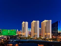 The Signature at MGM Grand – All Suites5