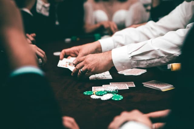 How Can I Get the Best Deals on Vegas Show Tickets?